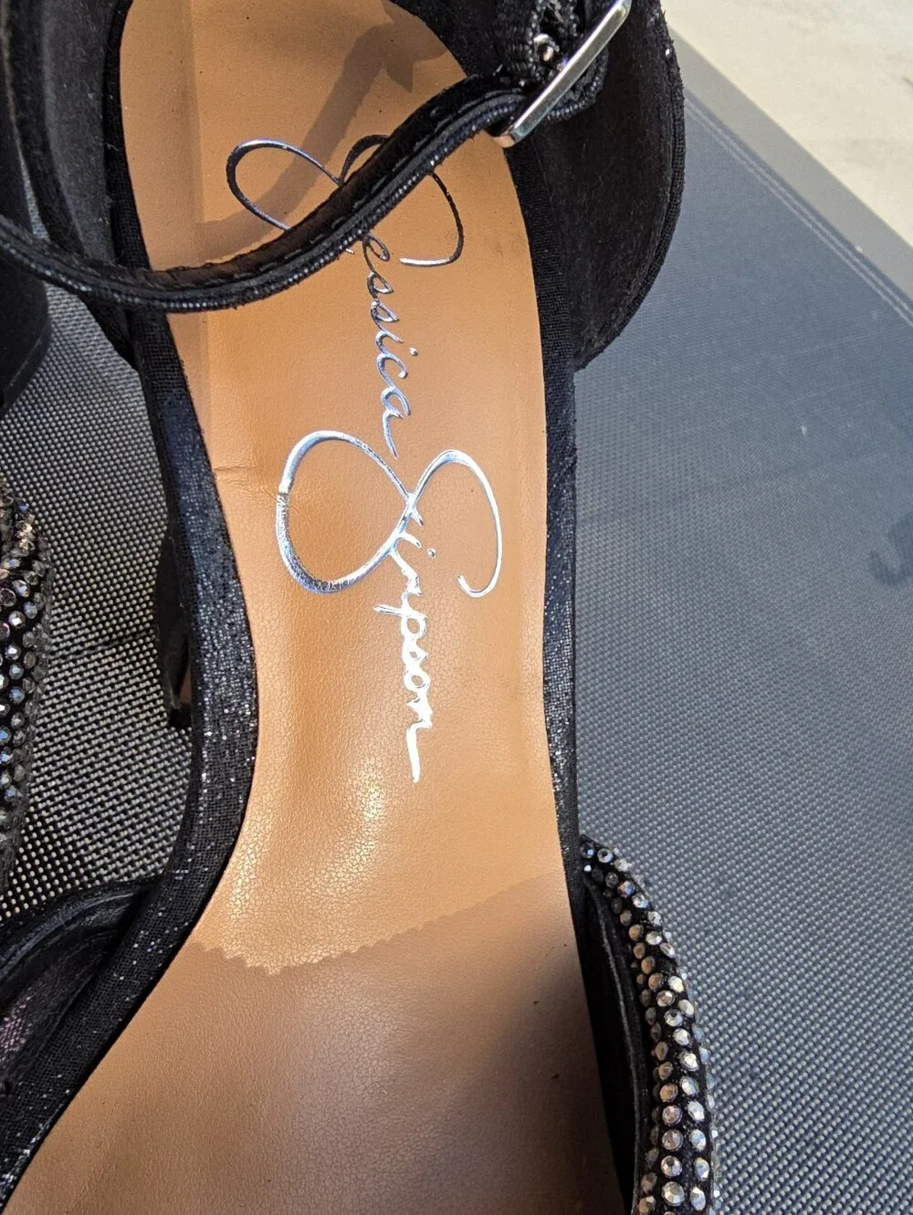 make statement